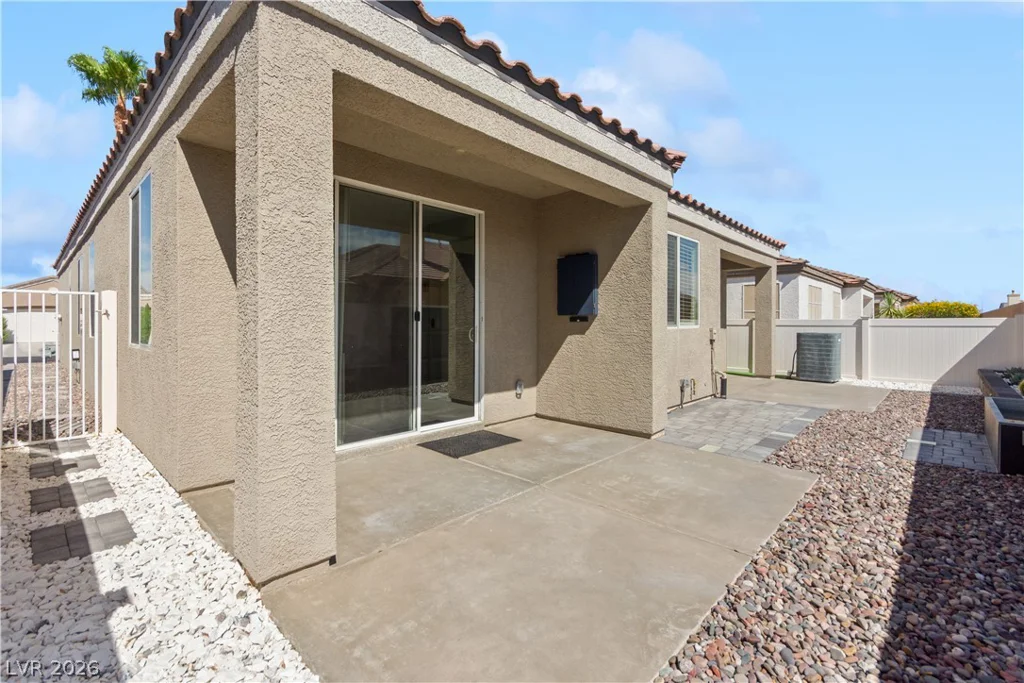 7229 Fountain Village, Las Vegas, NV 89113