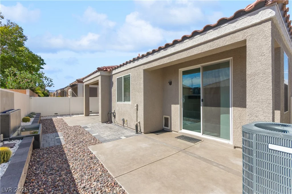 7229 Fountain Village, Las Vegas, NV 89113