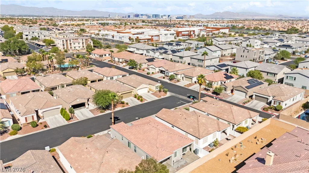 7229 Fountain Village, Las Vegas, NV 89113