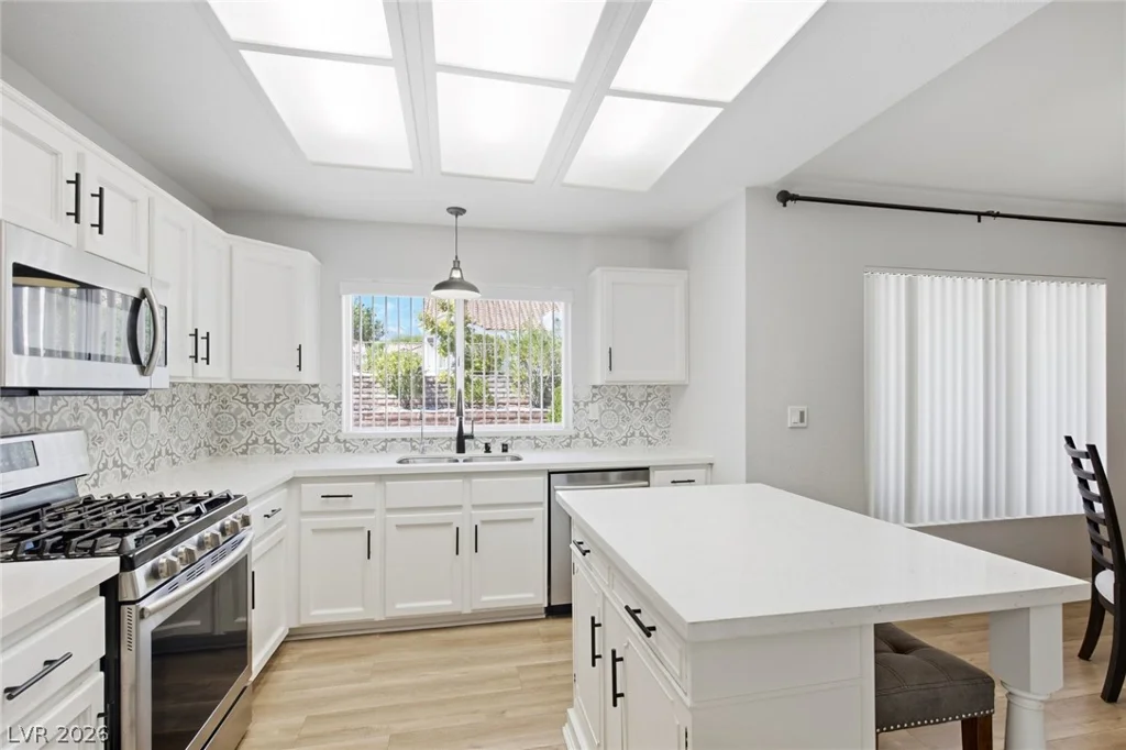 2529 Highvale, Las Vegas, NV 89134