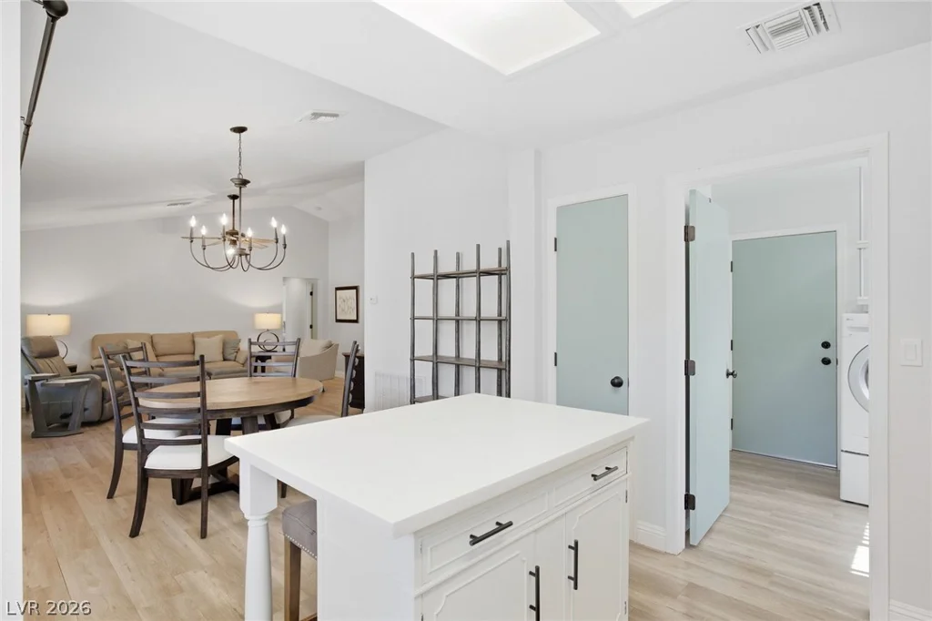 2529 Highvale, Las Vegas, NV 89134