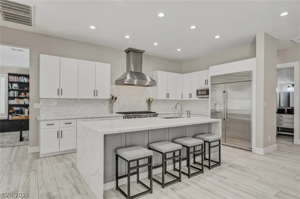 304 Queens Gate, Las Vegas, NV 89145