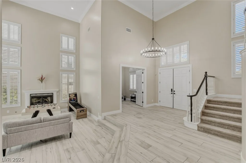 304 Queens Gate, Las Vegas, NV 89145