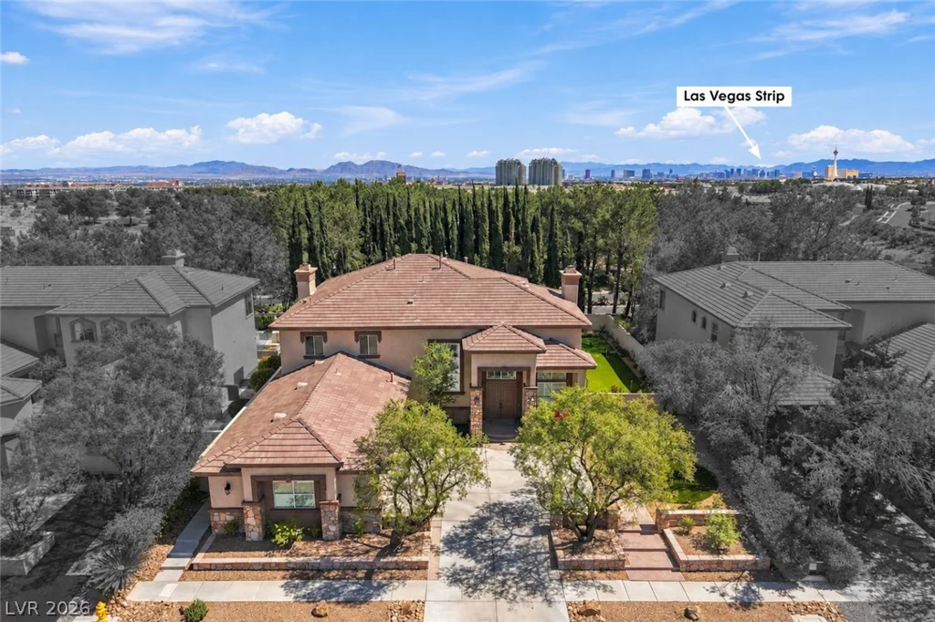 304 Queens Gate, Las Vegas, NV 89145