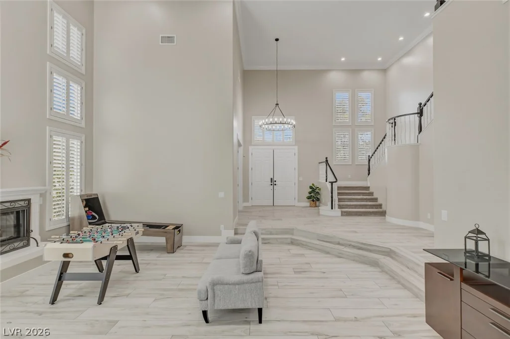 304 Queens Gate, Las Vegas, NV 89145