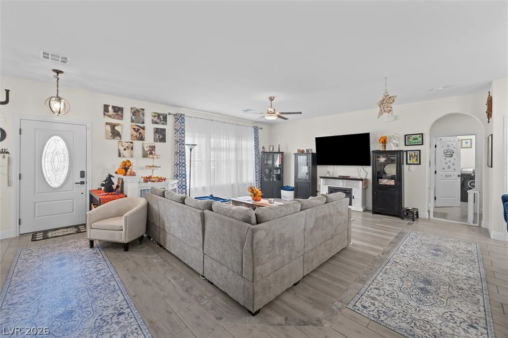 4621 Honey Locust, Pahrump, NV 89061