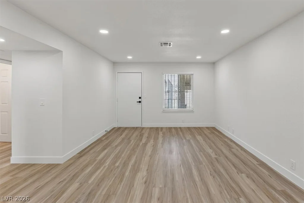 4454 Desert Inn, Las Vegas, NV 89102