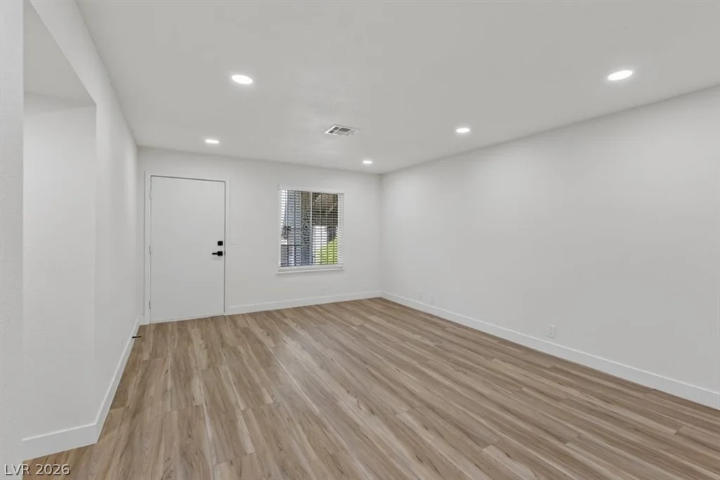 4454 Desert Inn, Las Vegas, NV 89102