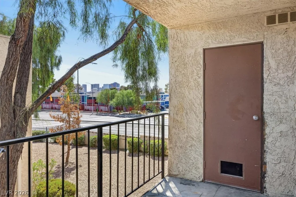 4454 Desert Inn, Las Vegas, NV 89102