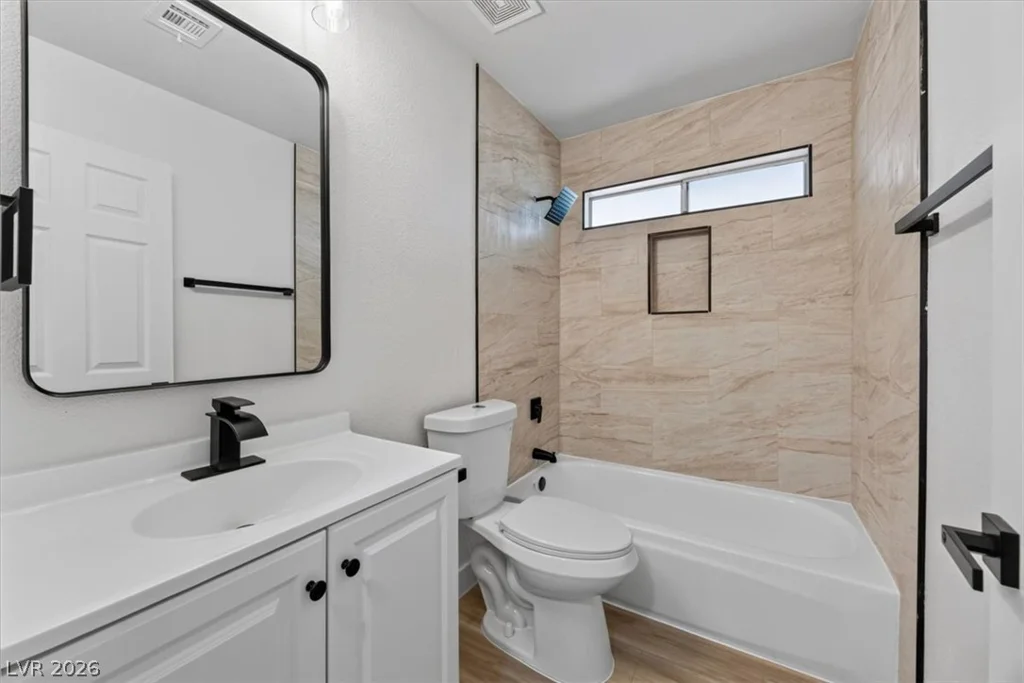 4454 Desert Inn, Las Vegas, NV 89102