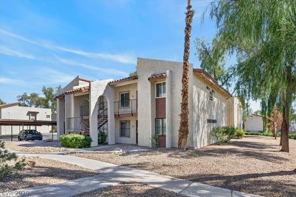 4454 Desert Inn, Las Vegas, NV 89102