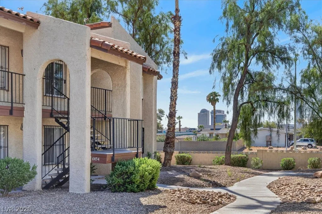 4454 Desert Inn, Las Vegas, NV 89102