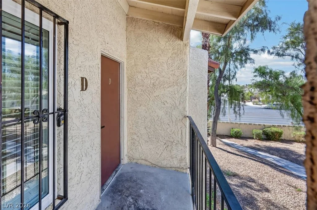 4454 Desert Inn, Las Vegas, NV 89102