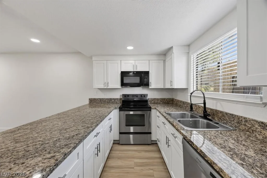 4454 Desert Inn, Las Vegas, NV 89102