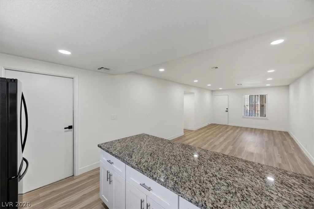 4454 Desert Inn, Las Vegas, NV 89102