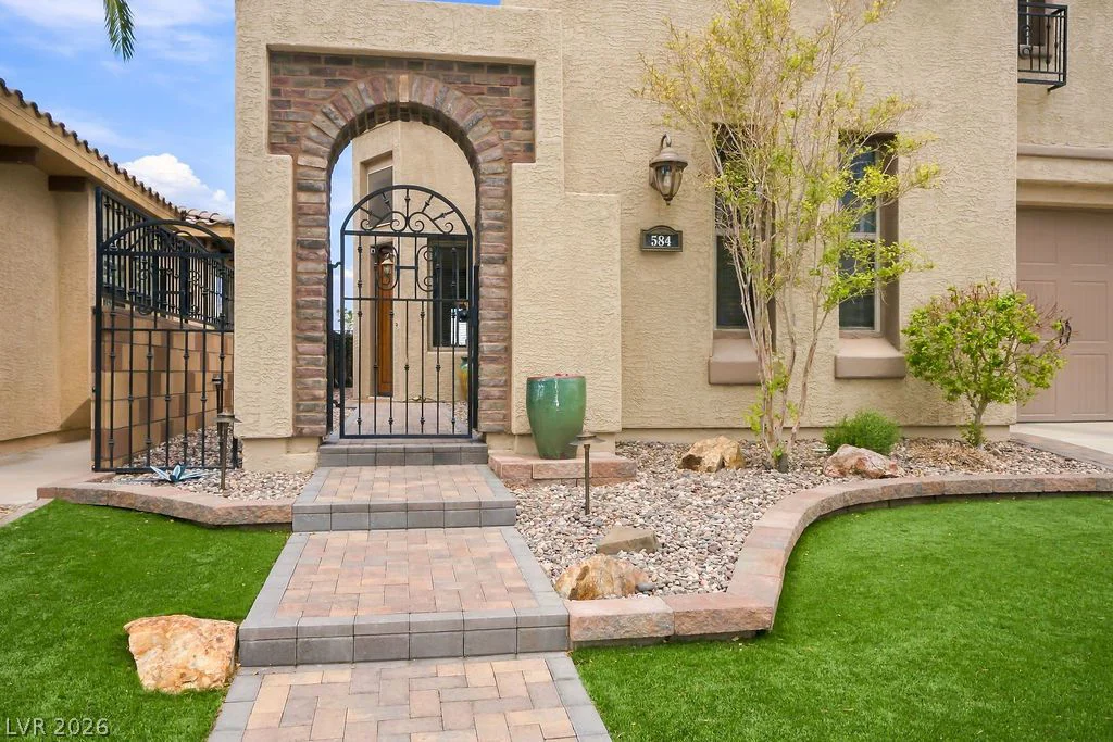 584 Via Colmo, Henderson, NV 89011