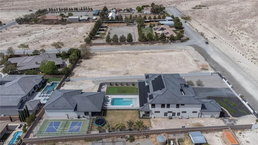 6265 Iron Mountain, Las Vegas, NV 89131