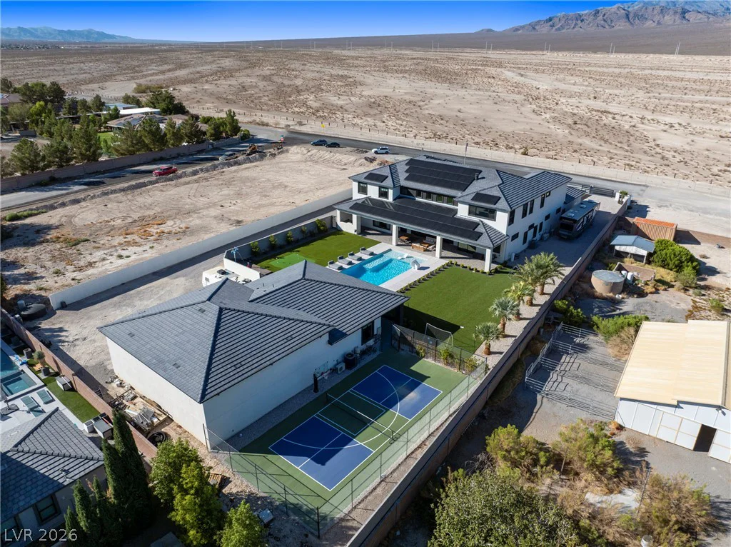 6265 Iron Mountain, Las Vegas, NV 89131