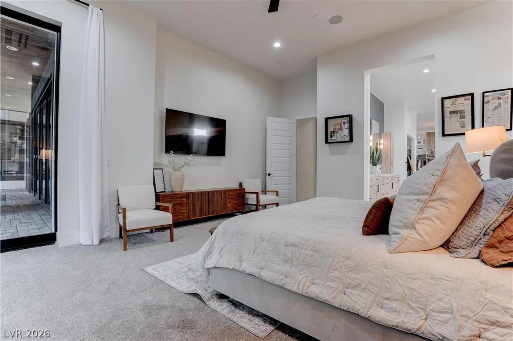 6265 Iron Mountain, Las Vegas, NV 89131