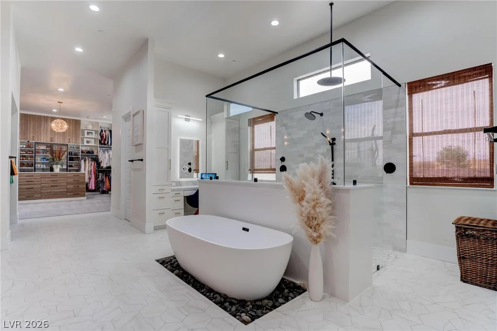 6265 Iron Mountain, Las Vegas, NV 89131