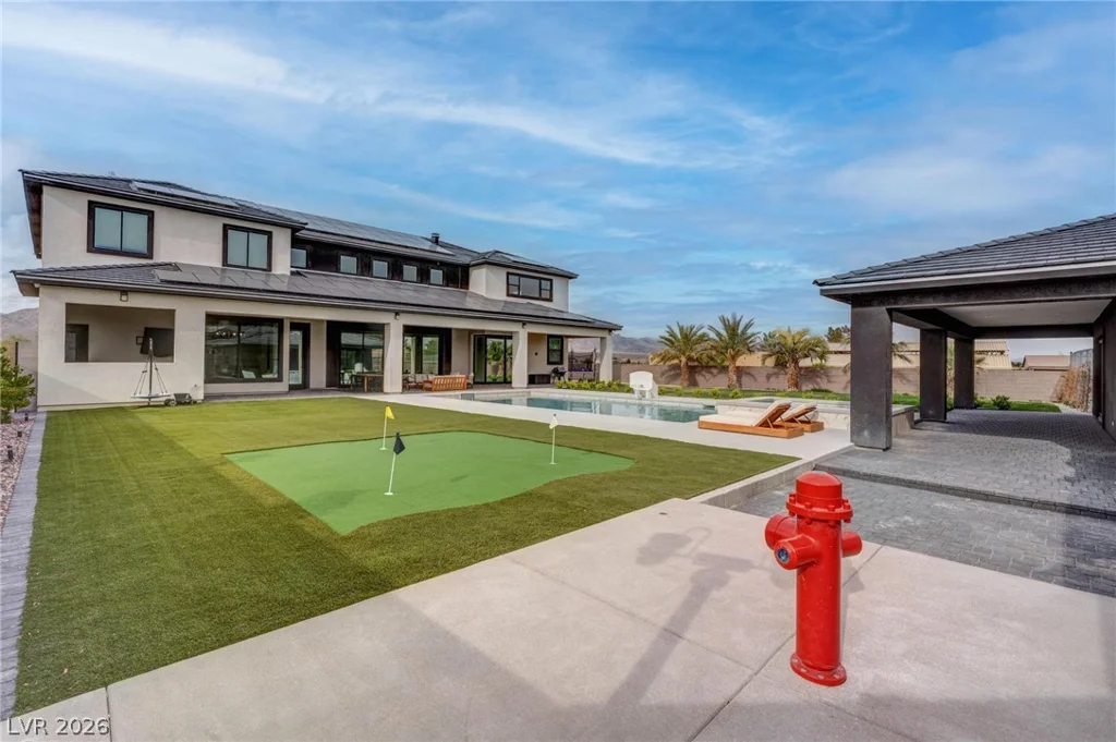 6265 Iron Mountain, Las Vegas, NV 89131