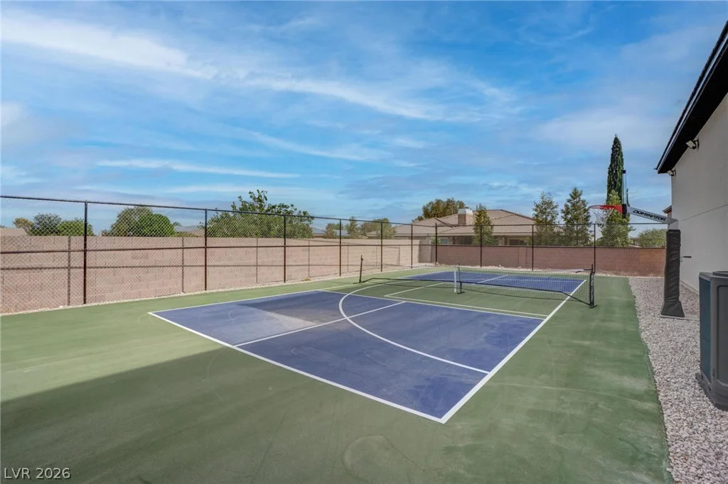 6265 Iron Mountain, Las Vegas, NV 89131