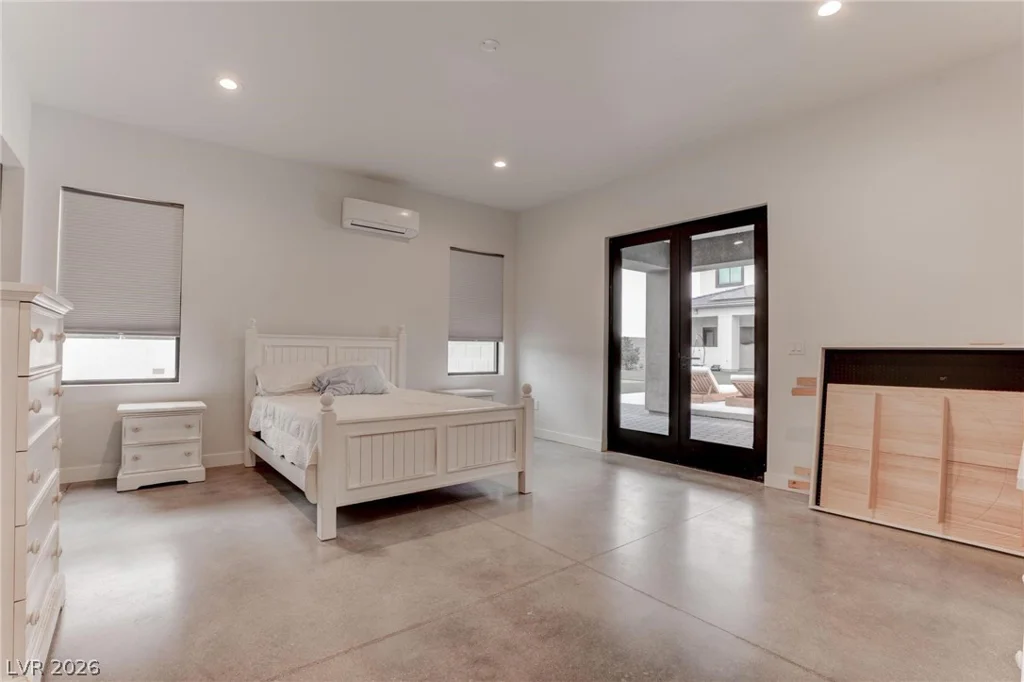 6265 Iron Mountain, Las Vegas, NV 89131