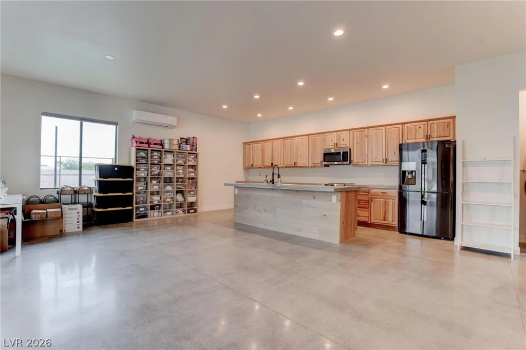6265 Iron Mountain, Las Vegas, NV 89131