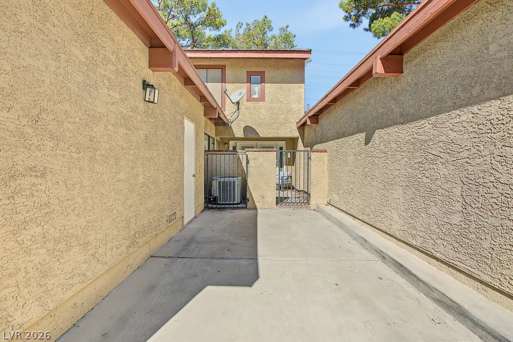 2371 Pickwick, Henderson, NV 89014