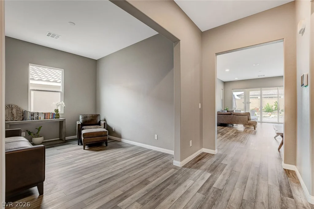 10241 Skye Run, Las Vegas, NV 89166