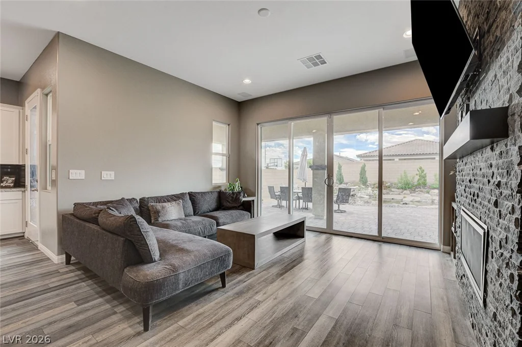 10241 Skye Run, Las Vegas, NV 89166