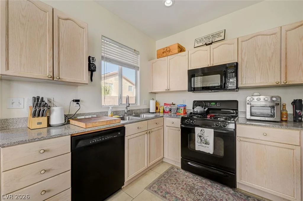 222 hickory heights, Las Vegas, NV 89148