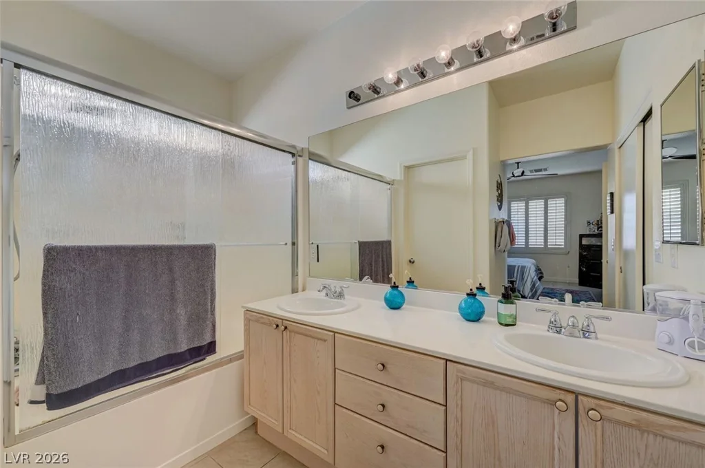 222 hickory heights, Las Vegas, NV 89148