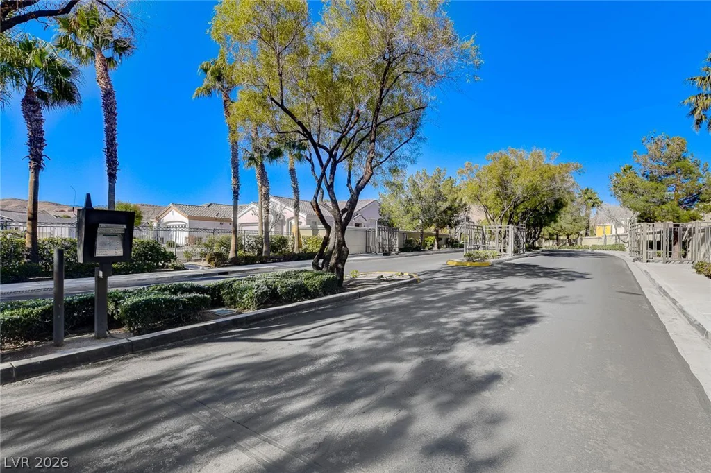 222 hickory heights, Las Vegas, NV 89148