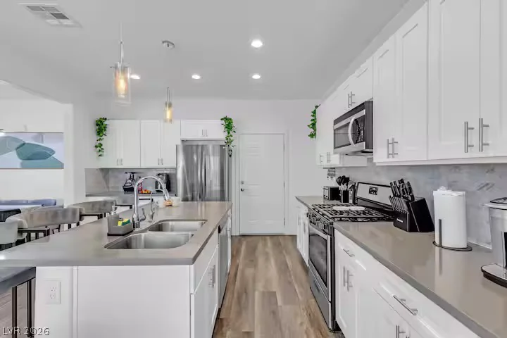 2713 Concord, North Las Vegas, NV 89030