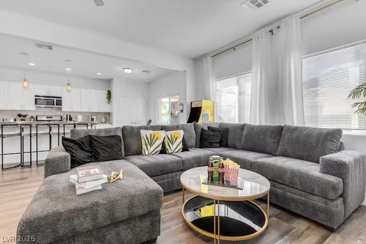 2713 Concord, North Las Vegas, NV 89030
