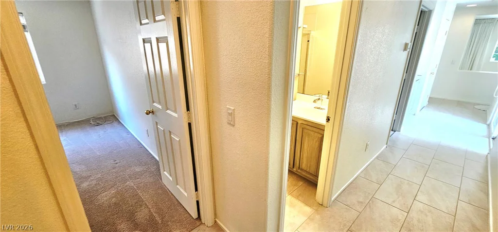 8229 Flowing Rapids, Las Vegas, NV 89131