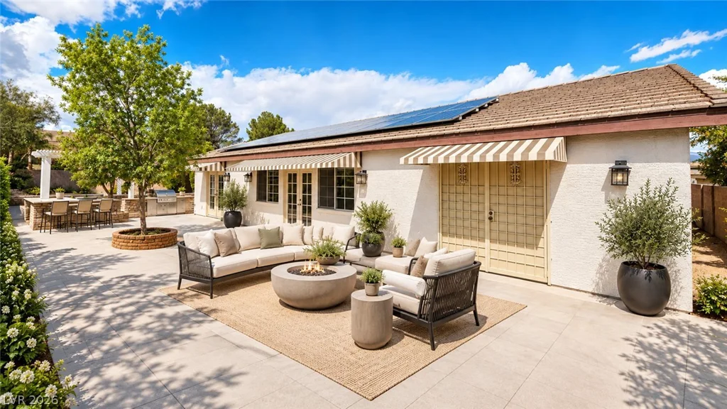 8229 Flowing Rapids, Las Vegas, NV 89131