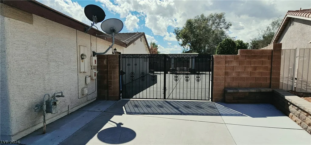 8229 Flowing Rapids, Las Vegas, NV 89131