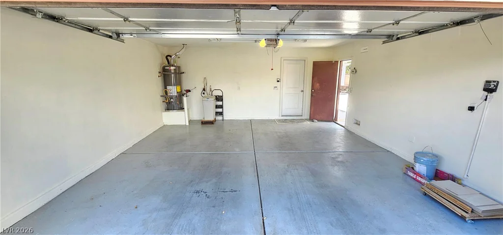 8229 Flowing Rapids, Las Vegas, NV 89131