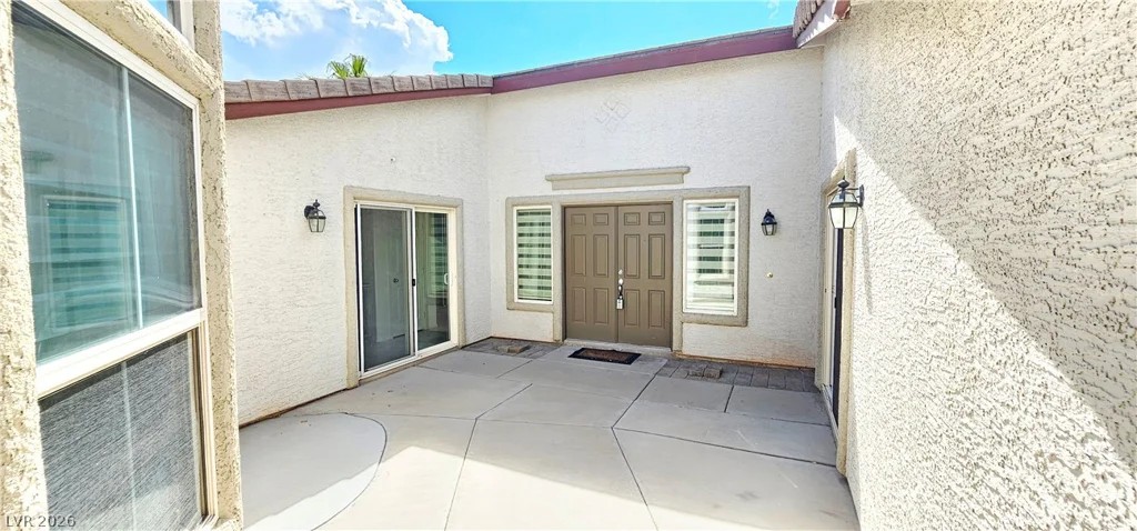 8229 Flowing Rapids, Las Vegas, NV 89131