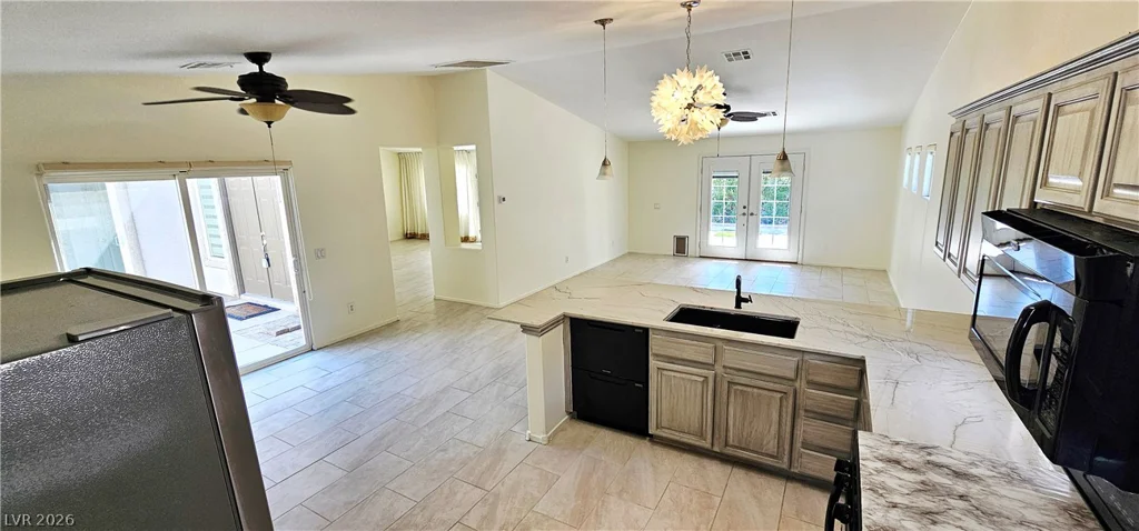 8229 Flowing Rapids, Las Vegas, NV 89131