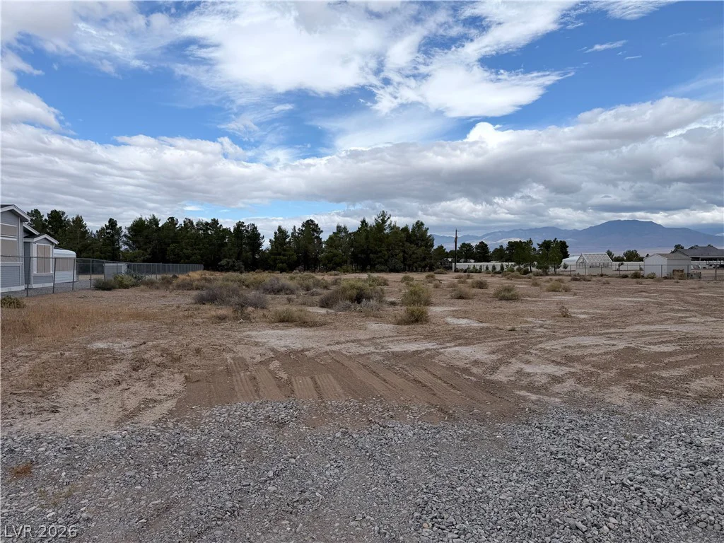 450 Hallsway, Pahrump, NV 89048