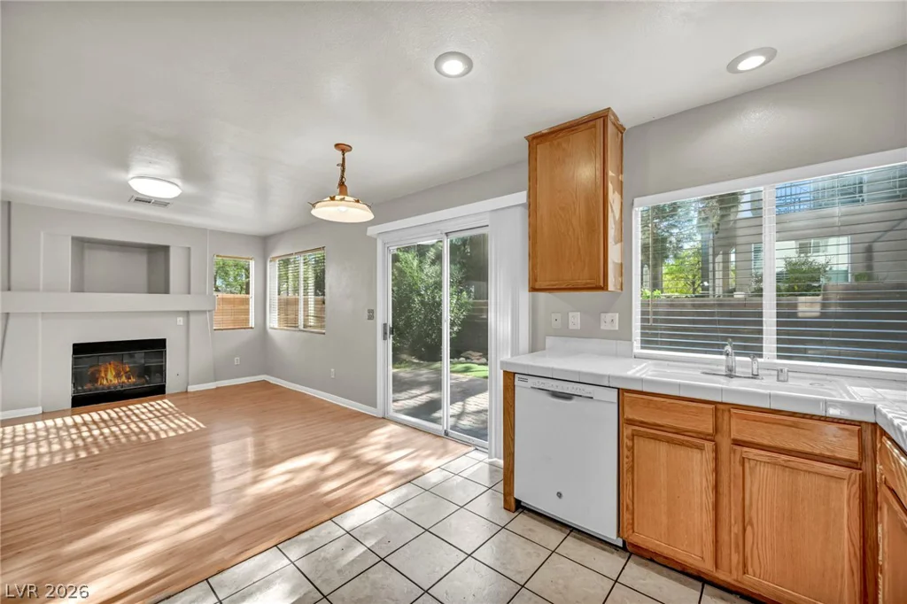 812 Bow Creek, Las Vegas, NV 89134