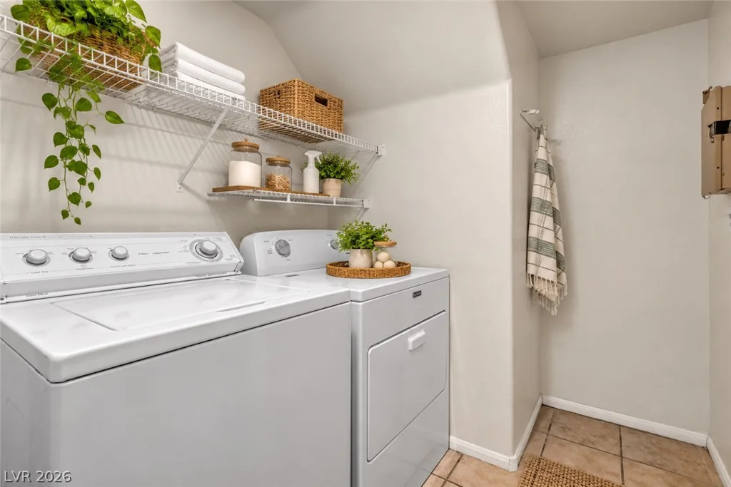812 Bow Creek, Las Vegas, NV 89134