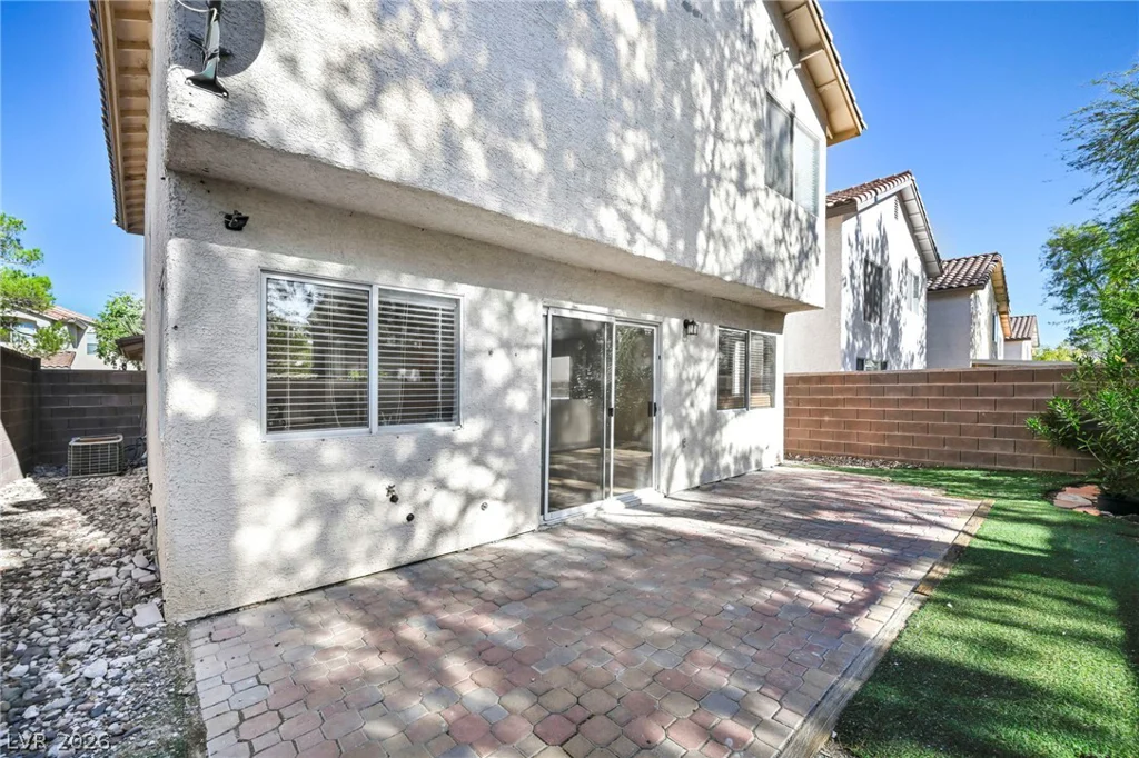 812 Bow Creek, Las Vegas, NV 89134
