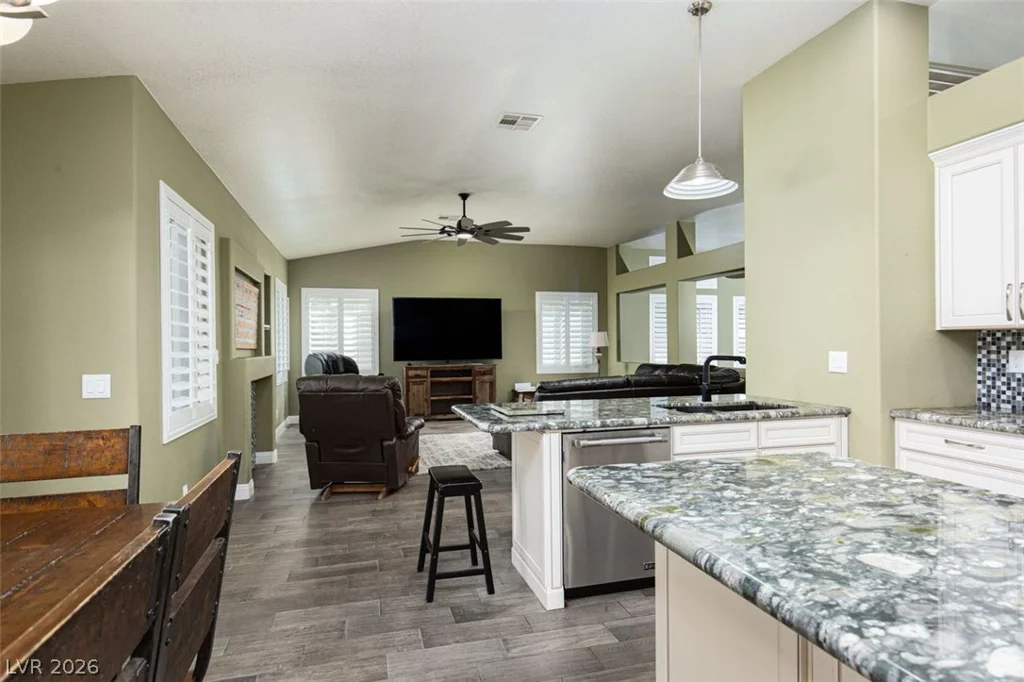4670 Los Rancheros, Las Vegas, NV 89129