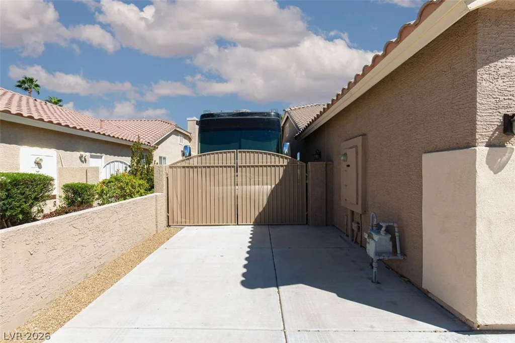 4670 Los Rancheros, Las Vegas, NV 89129