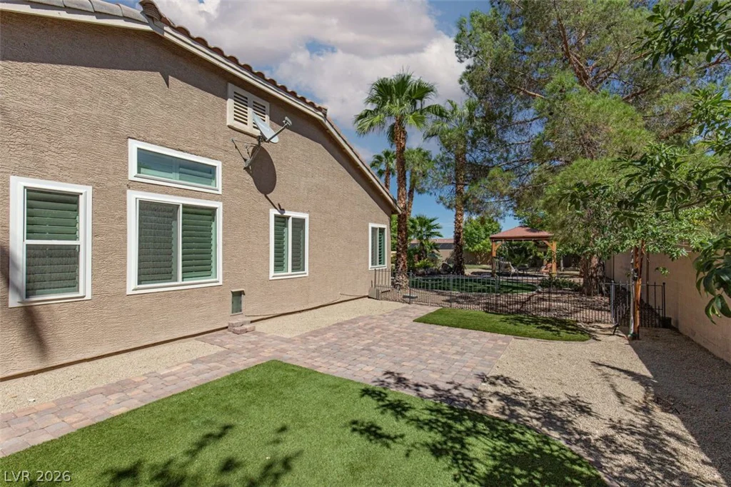 4670 Los Rancheros, Las Vegas, NV 89129