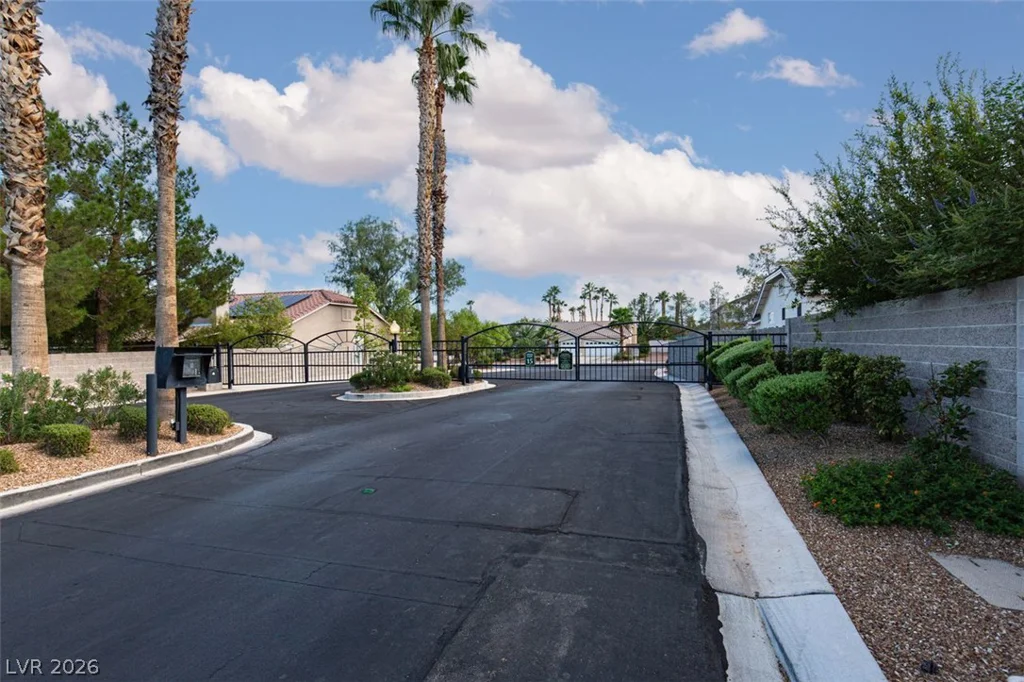 4670 Los Rancheros, Las Vegas, NV 89129